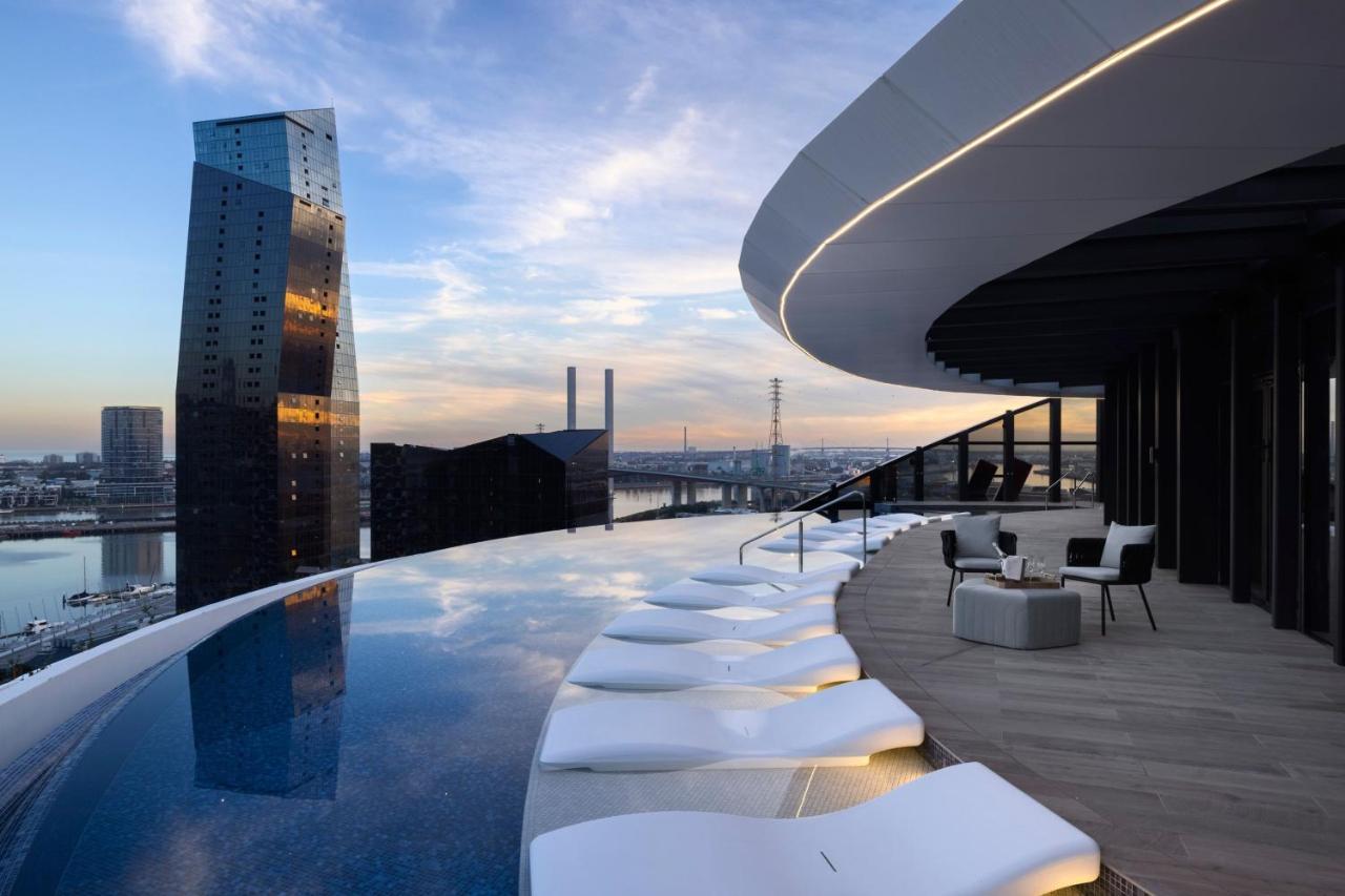 Melbourne Marriott Hotel Docklands Exterior foto Skyline pool