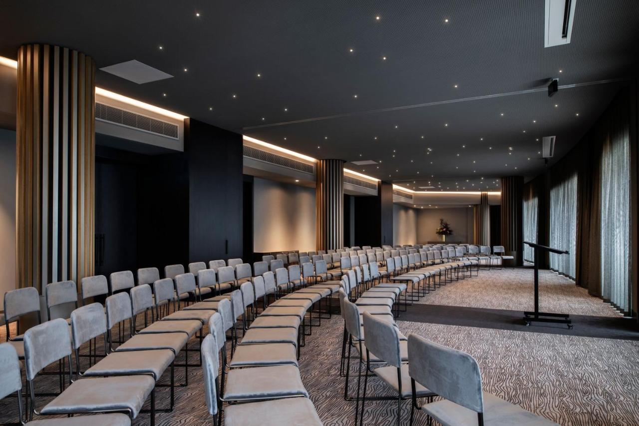 Melbourne Marriott Hotel Docklands Exterior foto Meeting room
